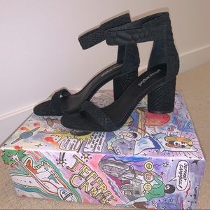 *BRAND NEW NEVER WORN* Jeffrey Campbell Heels